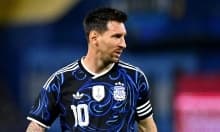 Scaloni: 'Messi nên tận hưởng World Cup, không cần vô địch'