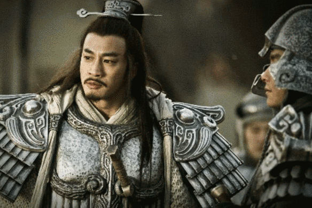 Nhờ hiệu ứng “tướng quân kem nền”, Hà Nhuận Đông nổi tiếng lại sau 14 năm - 3