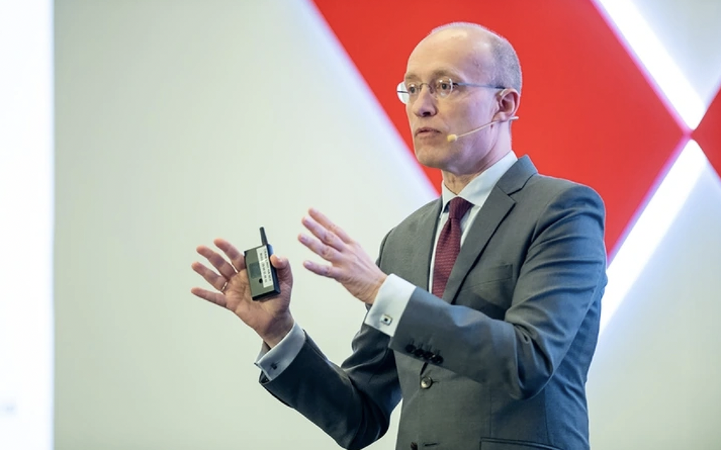 CEO một ngân hàng được trả lương đến 2,3 tỷ đồng/tháng, gấp 10 lần Big 4 - 1