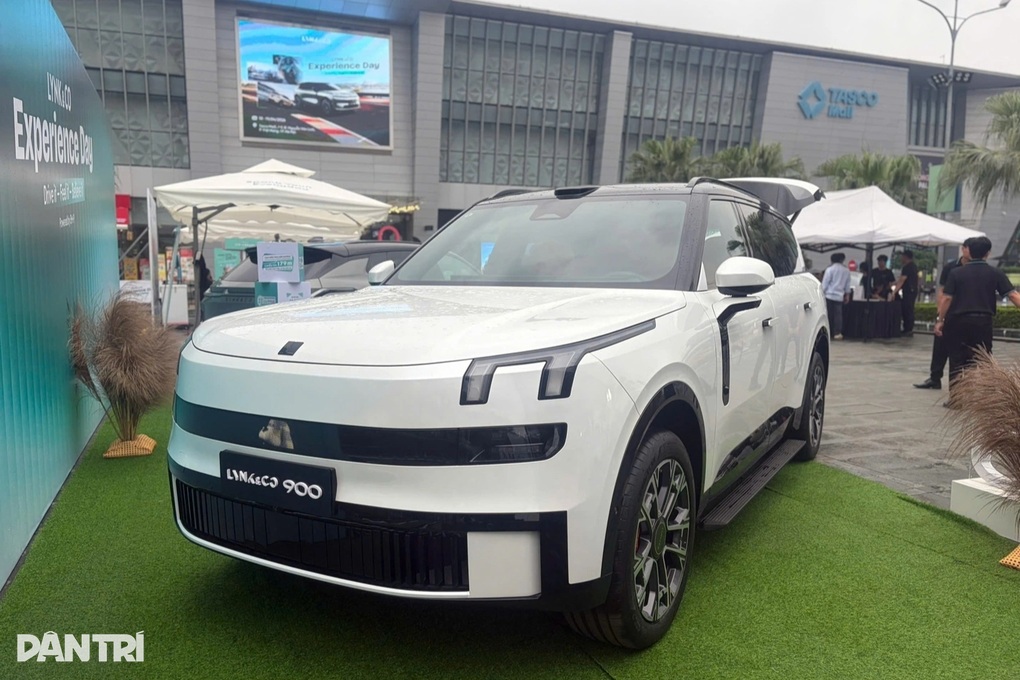 Thêm ô tô hybrid cắm sạc chuẩn bị mở bán tại Việt Nam - 1