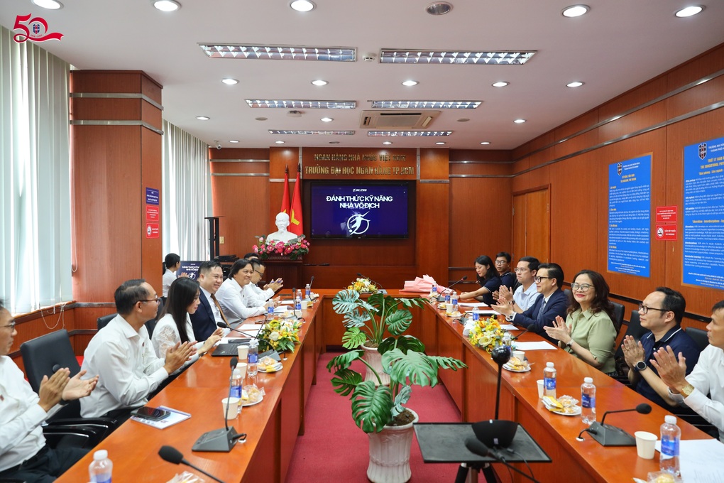 VTC Intecom và Trường Đại học Ngân hàng TPHCM ký kết hợp tác chiến lược - 3