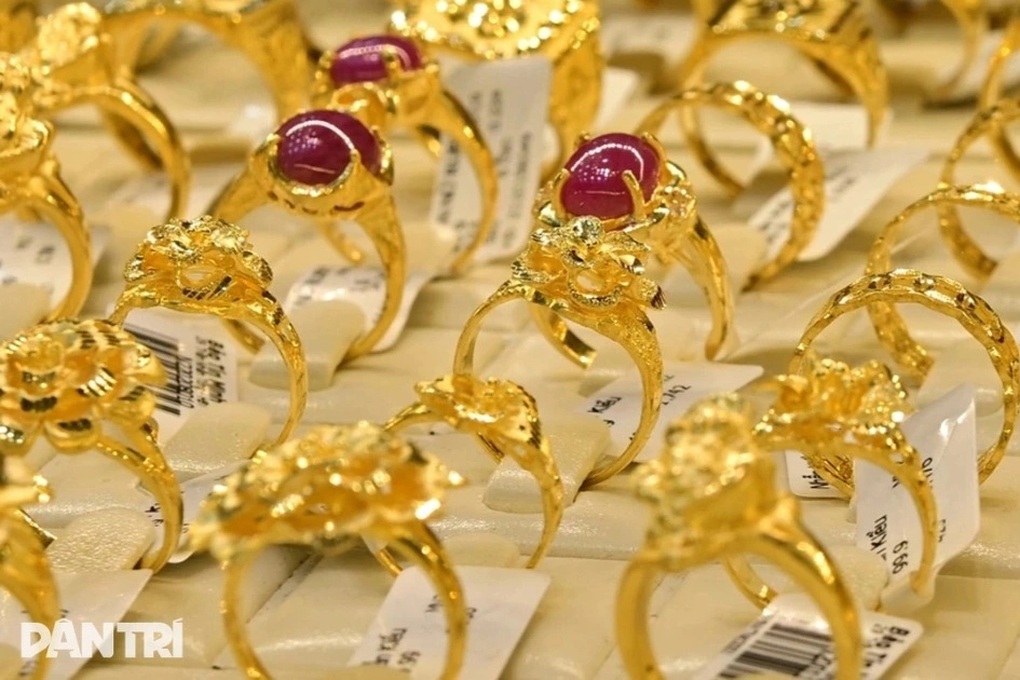 Việt Nam cần 50 tấn vàng nguyên liệu mỗi năm để sản xuất, huy động ở đâu? - 1