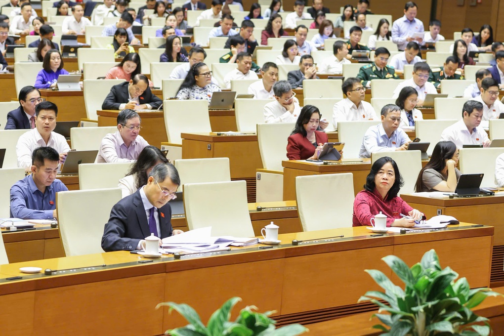 Tăng lương lên 2,53 triệu chưa đủ mạnh, đề nghị nâng mức 2,7 triệu/tháng - 2