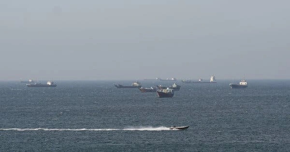 Mỹ buộc 27 tàu quay đầu từ khi phong tỏa eo biển Hormuz