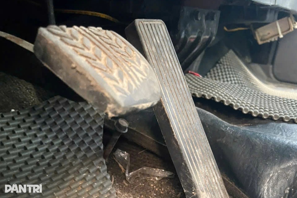 Ô tô động cơ diesel ầm ầm “vượt ải” khí thải ở trạm đăng kiểm - 2