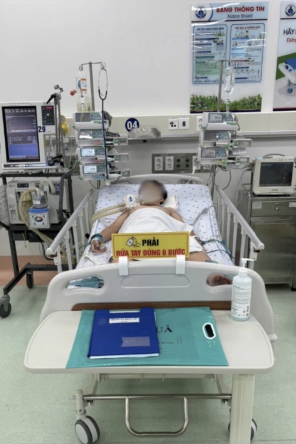 Tử vong trong ô tô: Hiểm họa rình rập mùa nắng nóng - 1