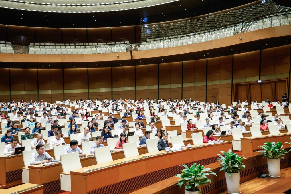 Phó Thủ tướng thông tin về phương án khám sức khỏe miễn phí cho người dân - 2