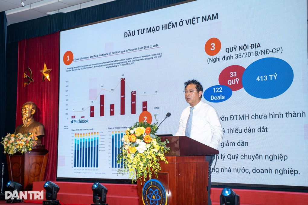 Tăng trưởng GDP 2 con số: Không thể chỉ dựa vào chi phí thấp và tài nguyên - 2