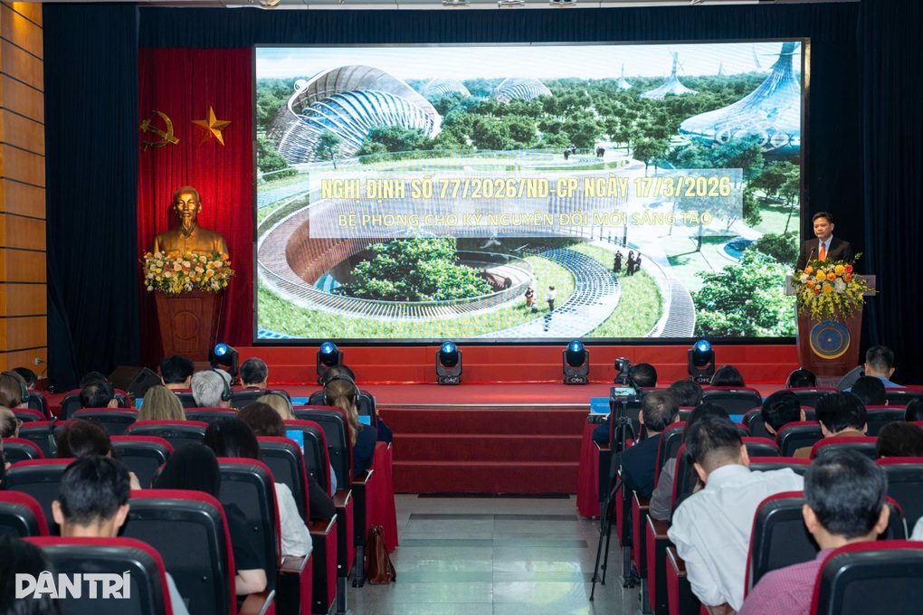 Tăng trưởng GDP 2 con số: Không thể chỉ dựa vào chi phí thấp và tài nguyên - 3