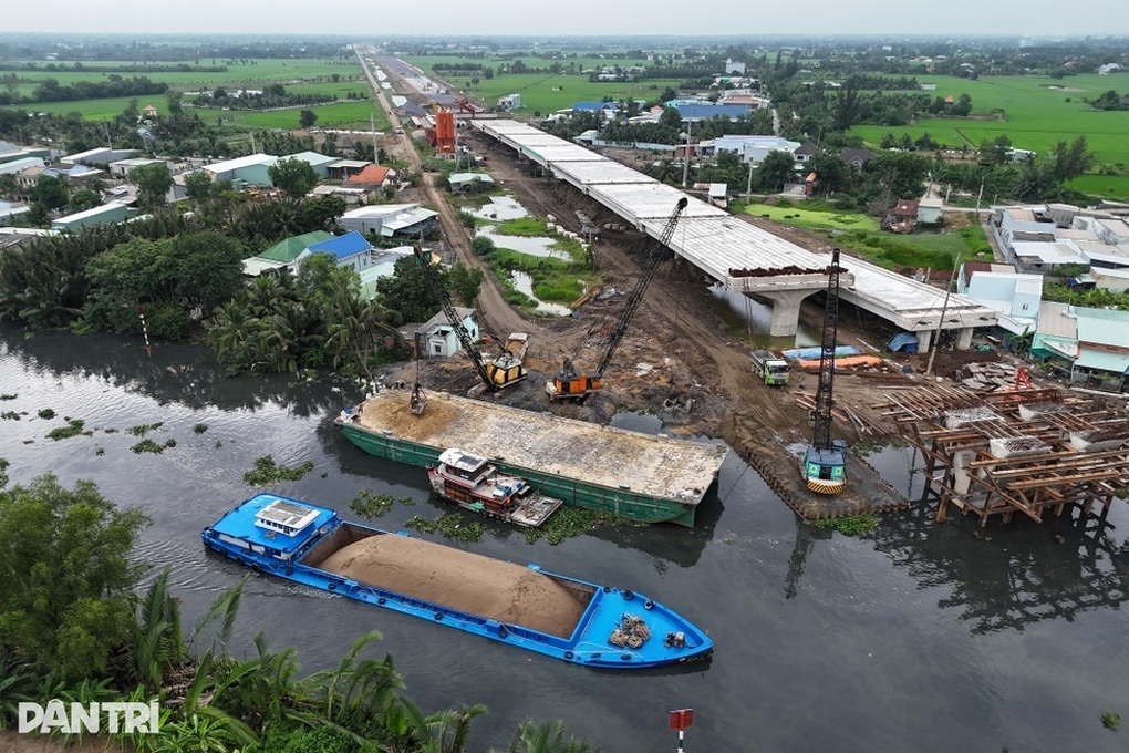 TPHCM khoanh vùng mỏ đá cho dự án đầu tư công - 1