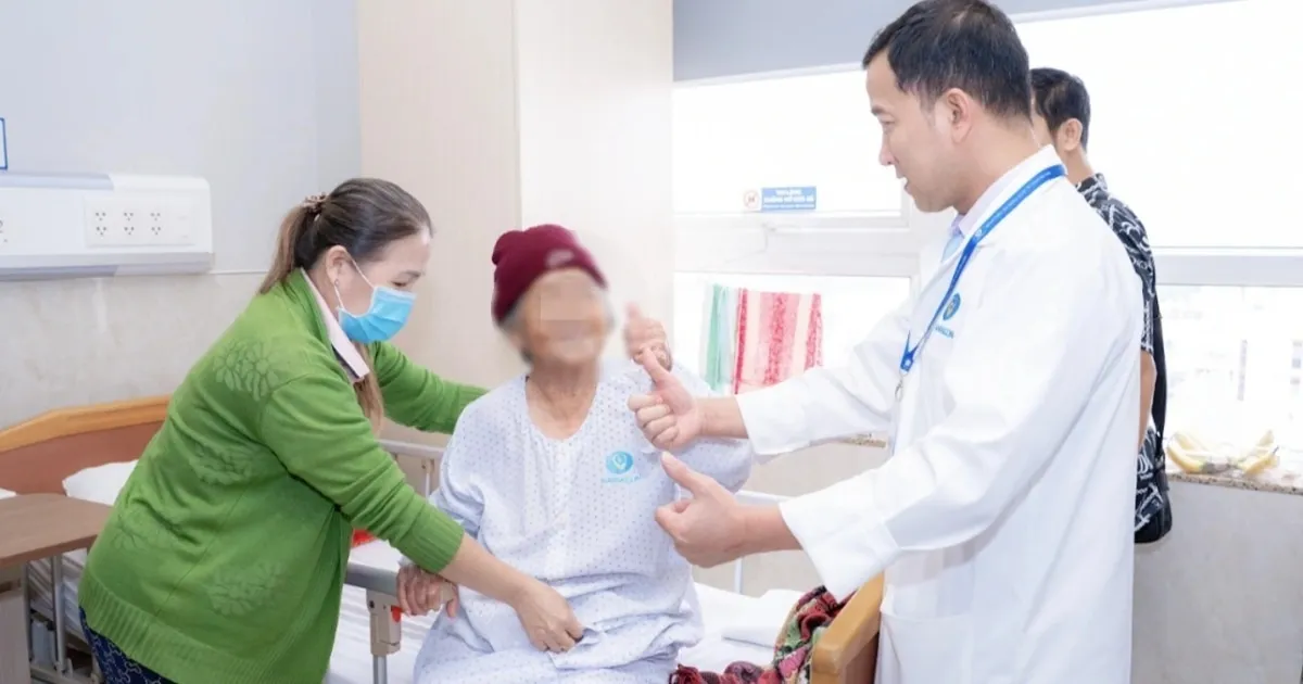 Cụ bà ngoại quốc 91 tuổi hai lần được bác sĩ Việt Nam tìm lại cuộc đời