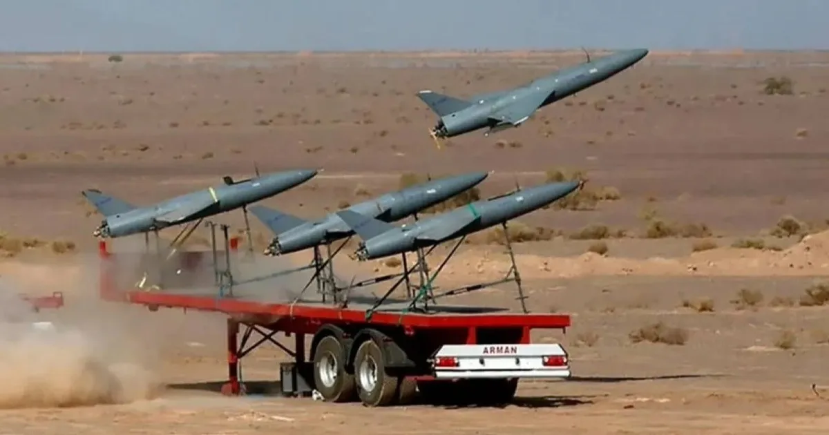 Iran ồ ạt phóng tên lửa và UAV tấn công khắp Trung Đông: "Mưa hỏa lực" dữ dội nhất trút xuống đâu?