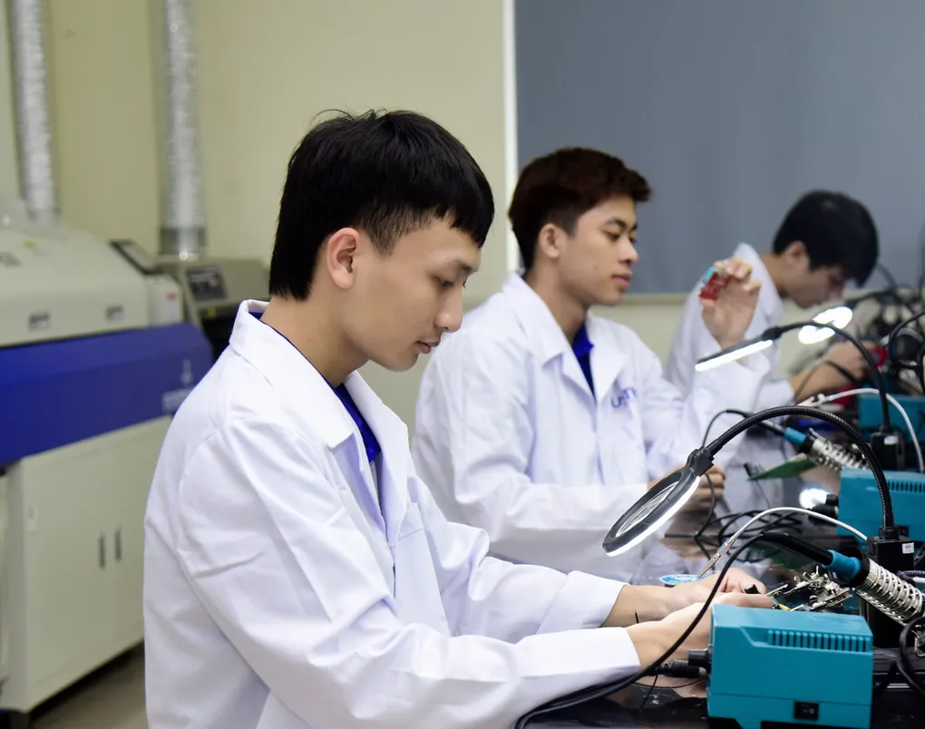 Những ngành học nắm giữ chìa khóa trong kỷ nguyên AI - 1