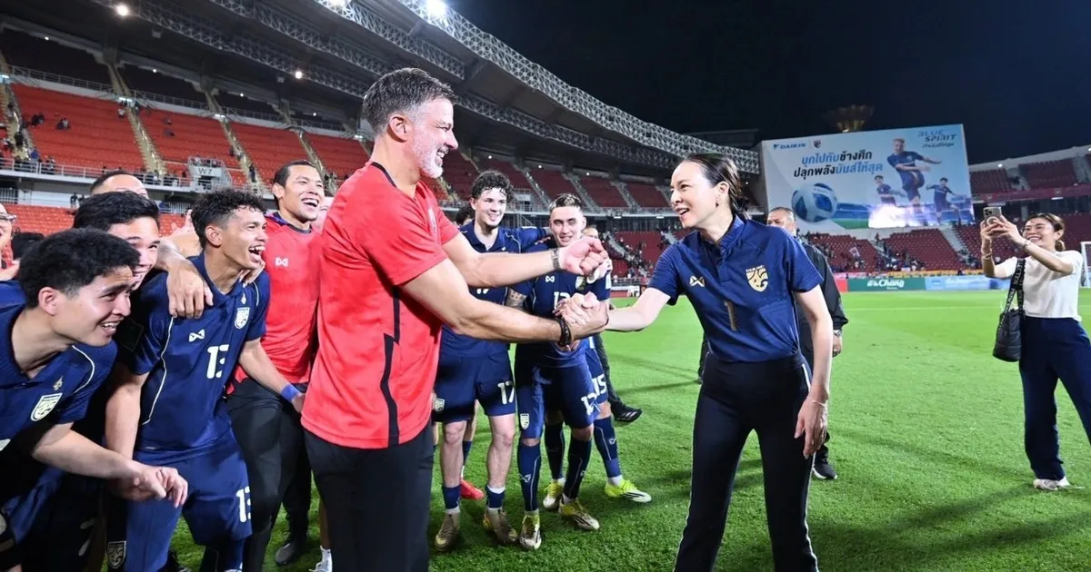 HLV đội tuyển Thái Lan hé lộ công thức cạnh tranh ngôi vô địch AFF Cup