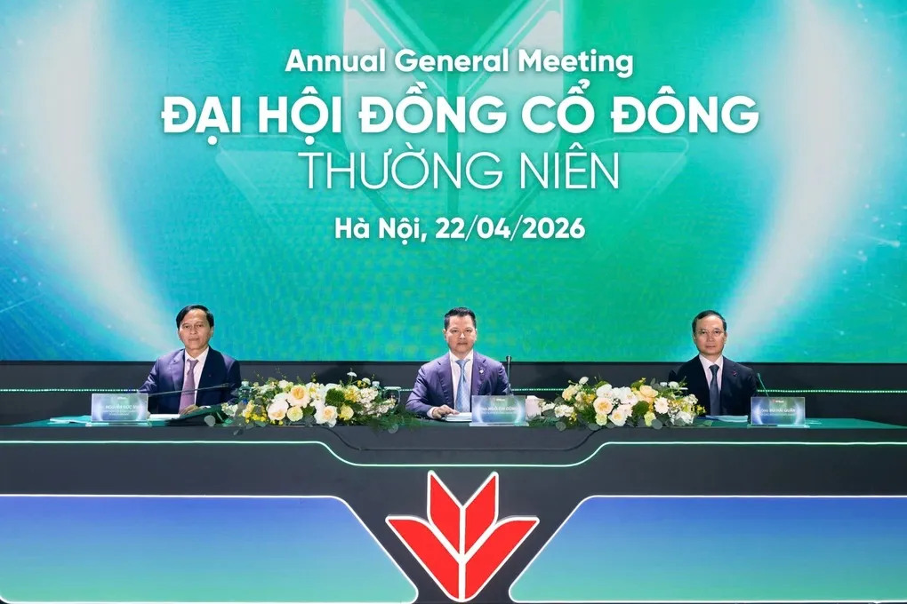 Chủ tịch VPBank: Lãi suất sẽ giảm dần trong quý II, đầu quý III - 1