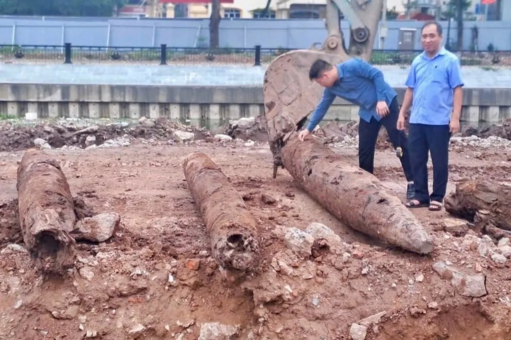 Phát hiện 3 cọc gỗ nghi liên quan trận địa quân sự thời Trần - 1