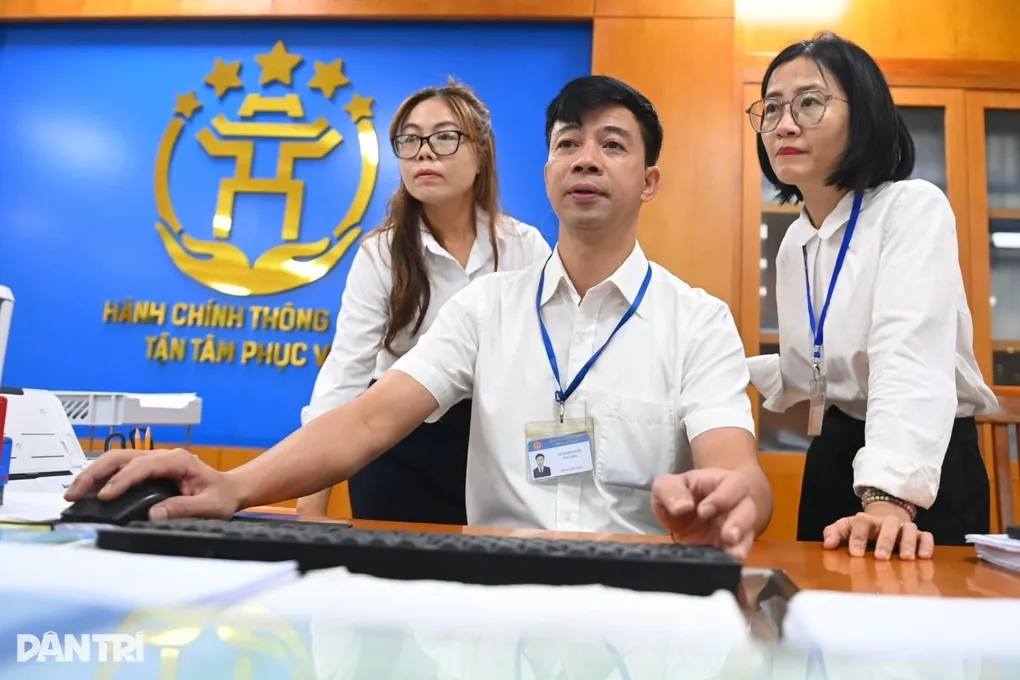 Thủ tướng chỉ đạo đánh giá việc bố trí cán bộ, công chức sau sáp nhập - 1