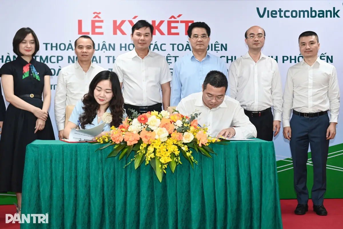Vietcombank và Tập đoàn Phát triển Công nghiệp Phố Hiến hợp tác toàn diện - 1