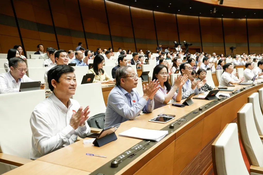 Quốc hội trao 199 thẩm quyền vượt trội cho Hà Nội - 4