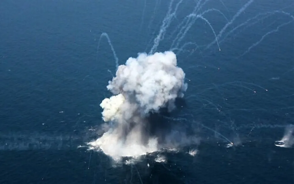 Hé lộ sức mạnh quân sự Iran sau gần 2 tháng xung đột với Mỹ - Israel - 1