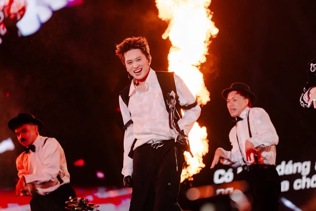 Vụ B Ray phát ngôn phản cảm về em xinh: Sở Văn hóa vào cuộc - 2