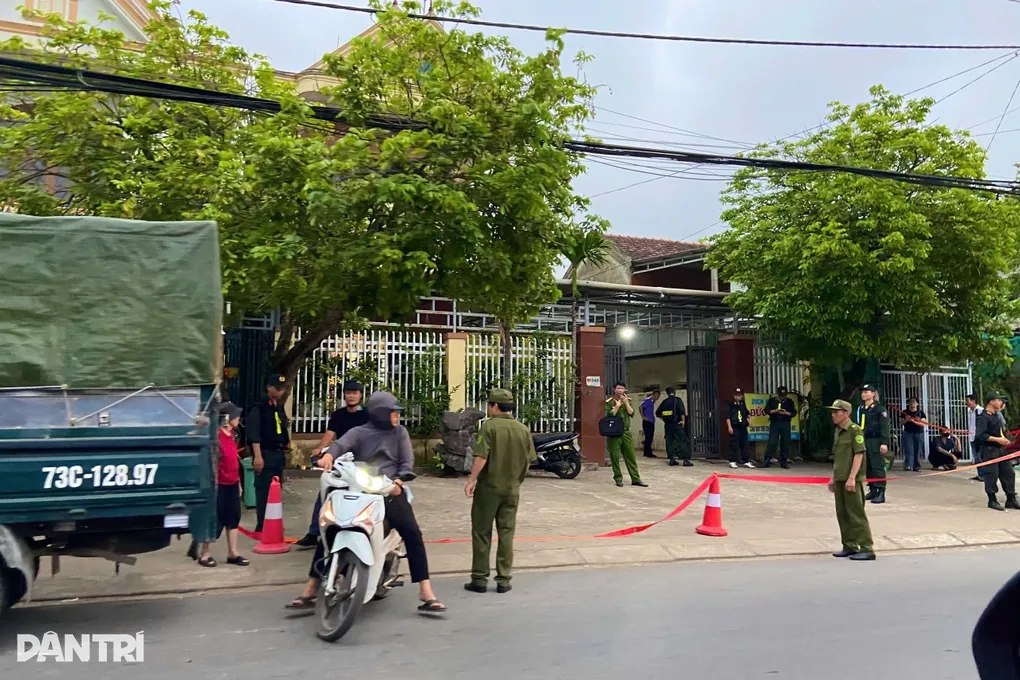 Một phụ nữ bất tỉnh và tử vong sau khi người đàn ông đi ra từ nhà nạn nhân - 1