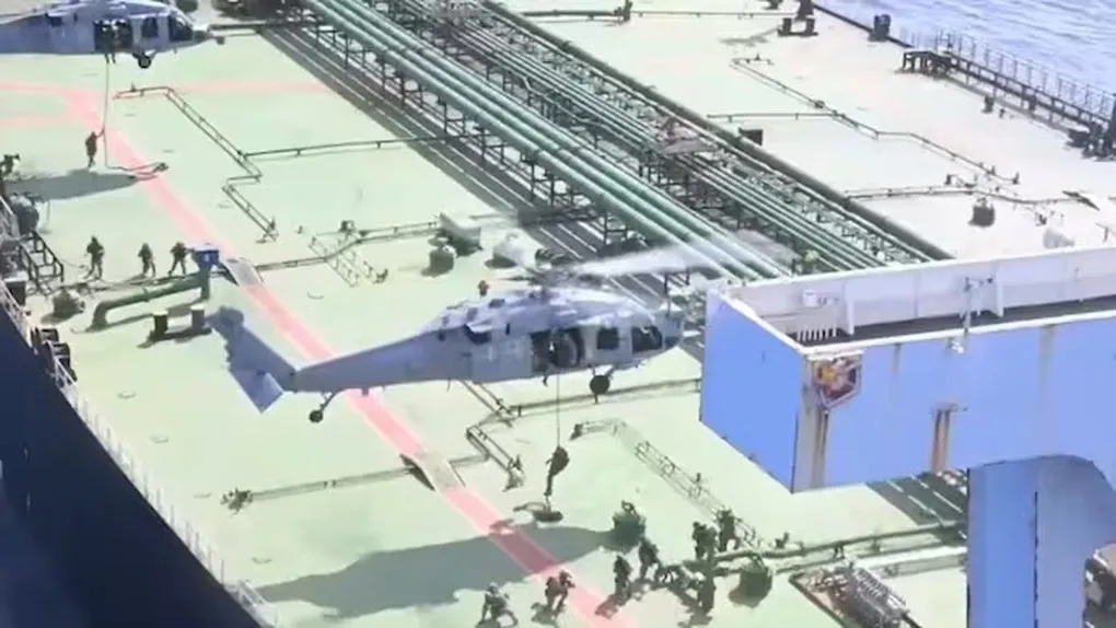 Lực lượng Mỹ đổ bộ lên tàu hàng liên quan đến Iran ở Ấn Độ Dương - 1