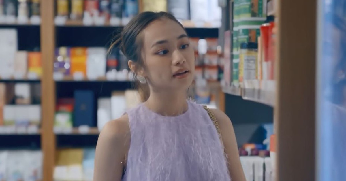 Bóng Ma Hạnh Phúc lộ hạt sạn ngớ ngẩn vô cùng, netizen thắc mắc "mắt mũi nữ chính để đâu vậy?"