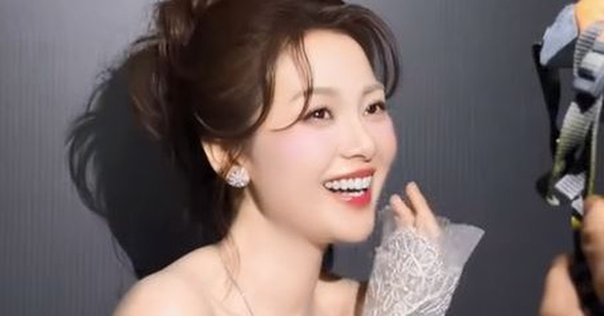 Cô dâu đẹp nhất Việt Nam hiện tại: Nhan sắc yêu kiều vạn người mê đắm, nụ cười như rót mật vào tim