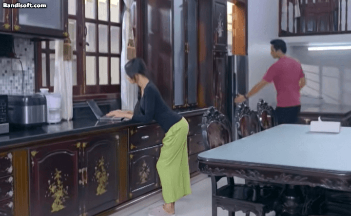 Dáng đứng Bóng Ma Hạnh Phúc là gì mà cả MXH bắt trend, xem tới đâu ngại hết tâm can đến đó- Ảnh 1.