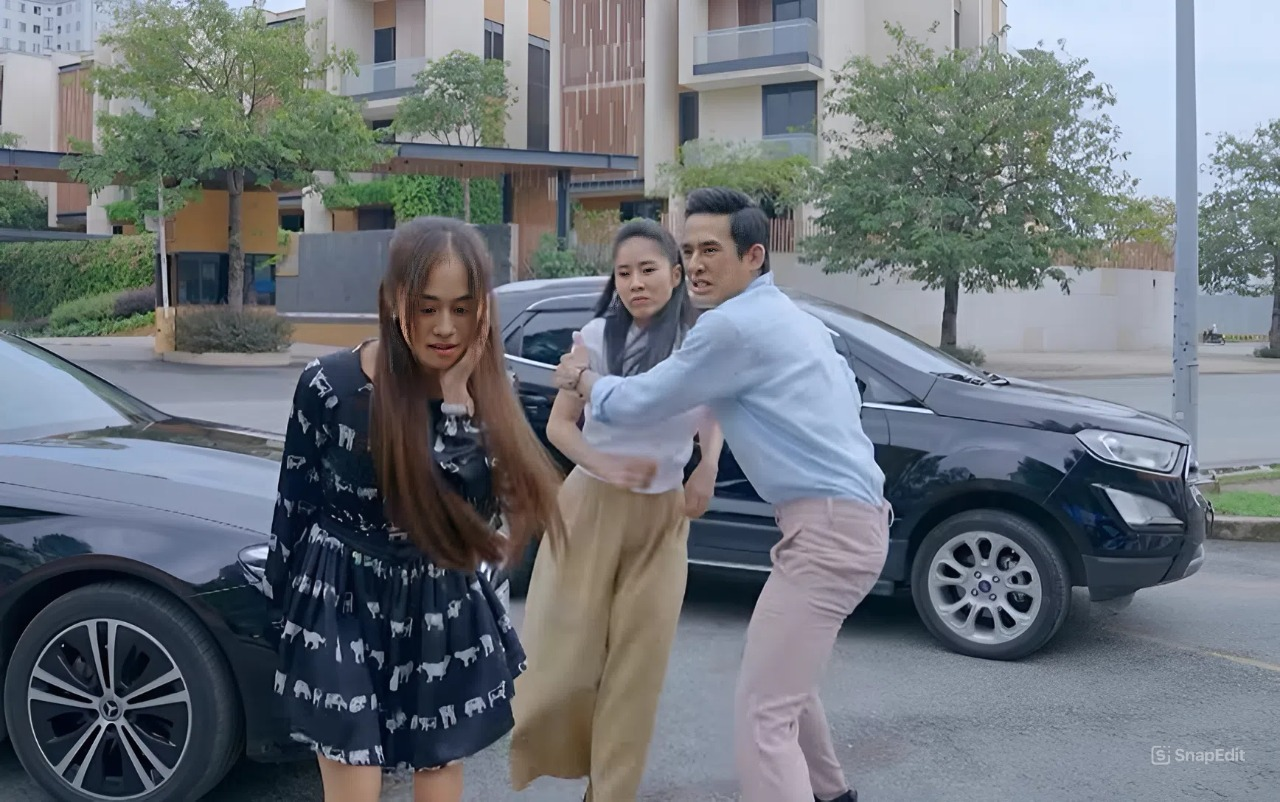 Dáng đứng Bóng Ma Hạnh Phúc là gì mà cả MXH bắt trend, xem tới đâu ngại hết tâm can đến đó- Ảnh 9.