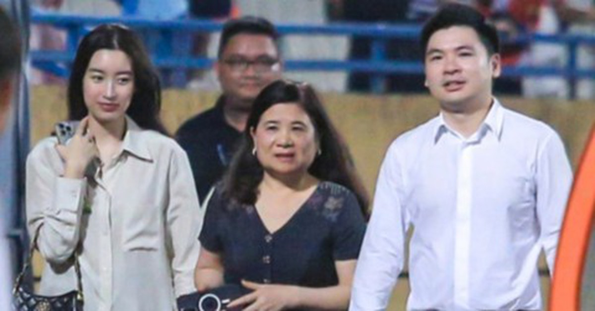 Động thái lạ của Đỗ Mỹ Linh trong sinh nhật mẹ chồng