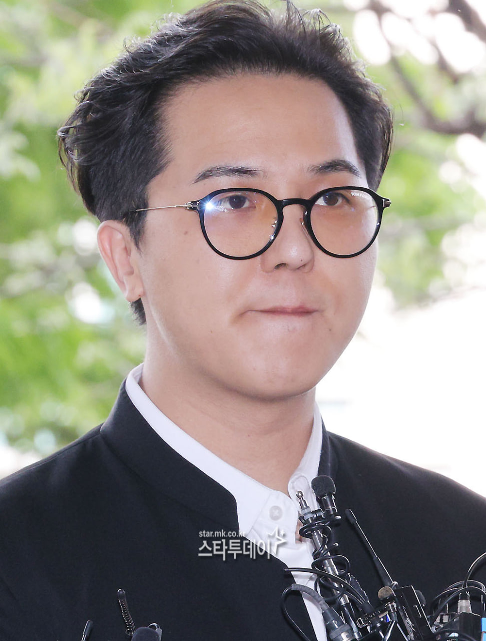 Dấu chấm hết của 1 sao hạng A: Vướng vòng lao lý vì vi phạm nghĩa vụ quốc gia, ngoại hình xuống dốc không nhận ra - Ảnh 3.