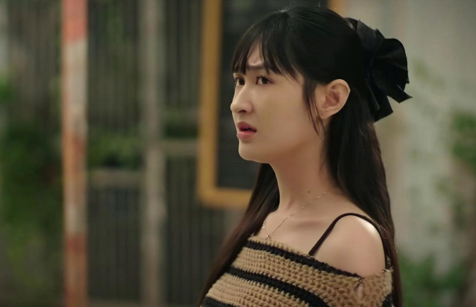 Khó chịu vô cùng với mỹ nhân Việt 25 tập phim chỉ đi 1 đôi giày, ngay cả cái áo cũng sản xuất theo lô- Ảnh 11.