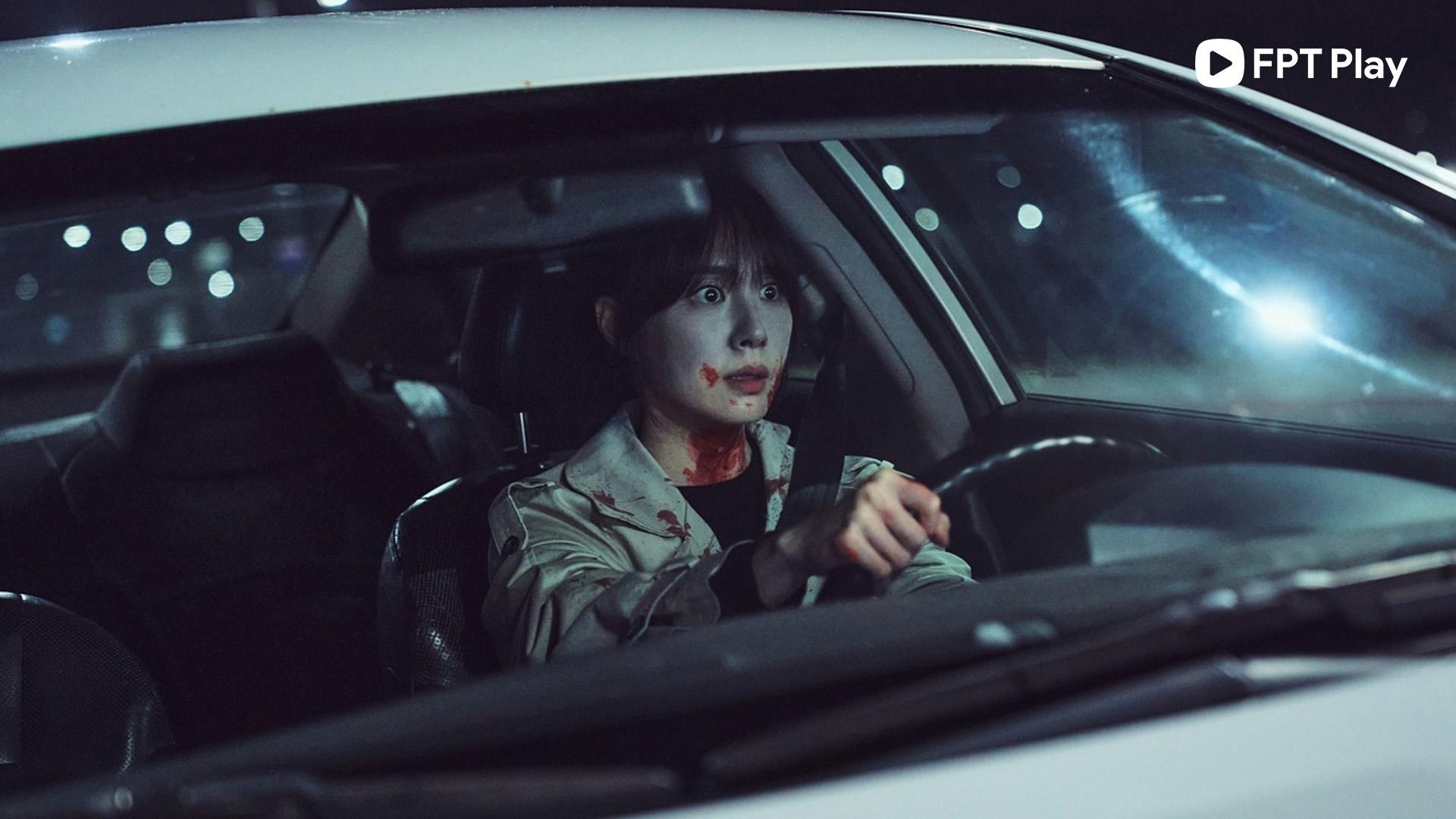 Phim Hàn tháng 4: khẩu vị lạ từ “Bù Nhìn Bóng Đêm” và “Kẻ Thù Chung Giường” - Ảnh 1.