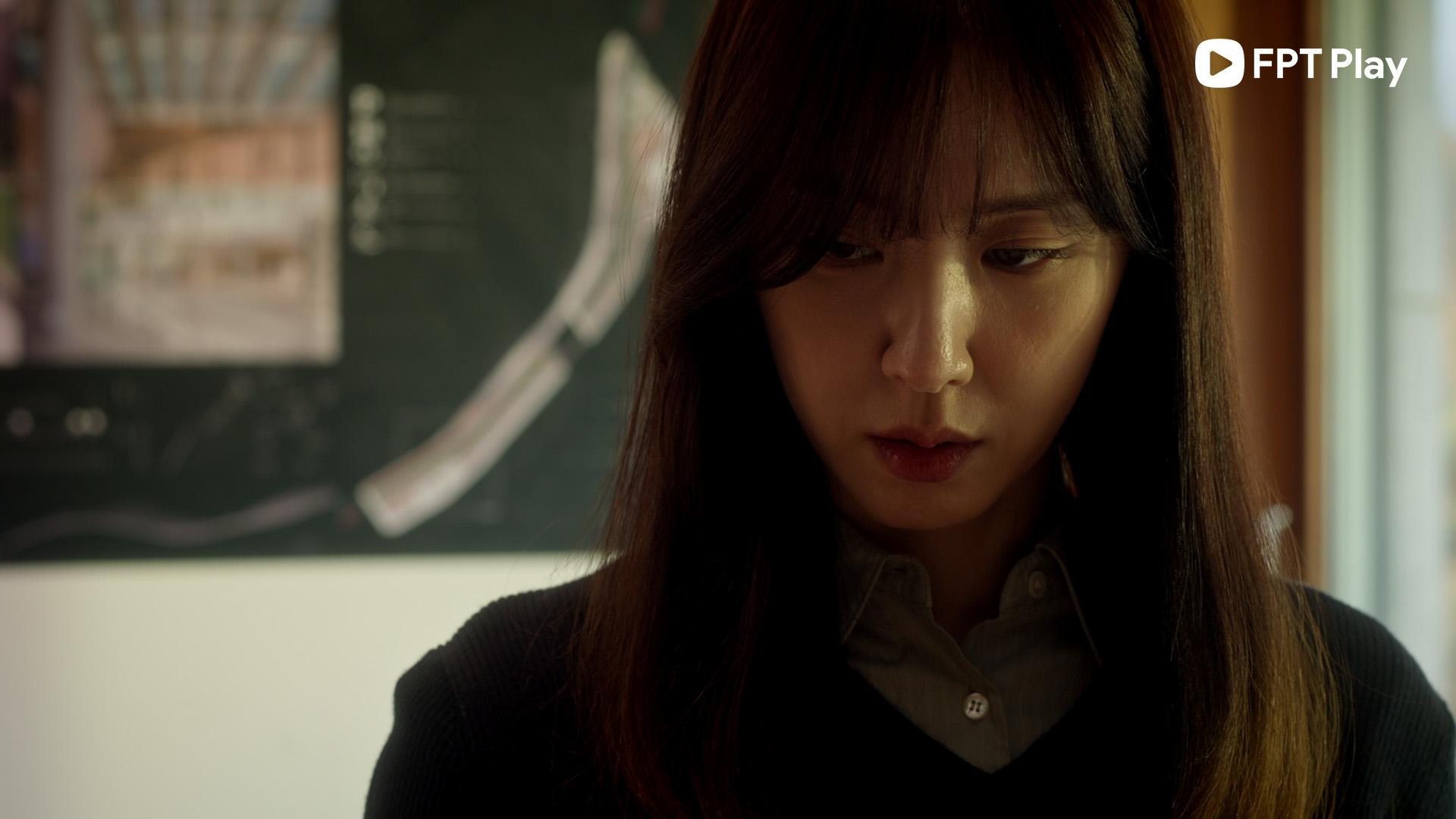 Phim Hàn tháng 4: khẩu vị lạ từ “Bù Nhìn Bóng Đêm” và “Kẻ Thù Chung Giường” - Ảnh 3.