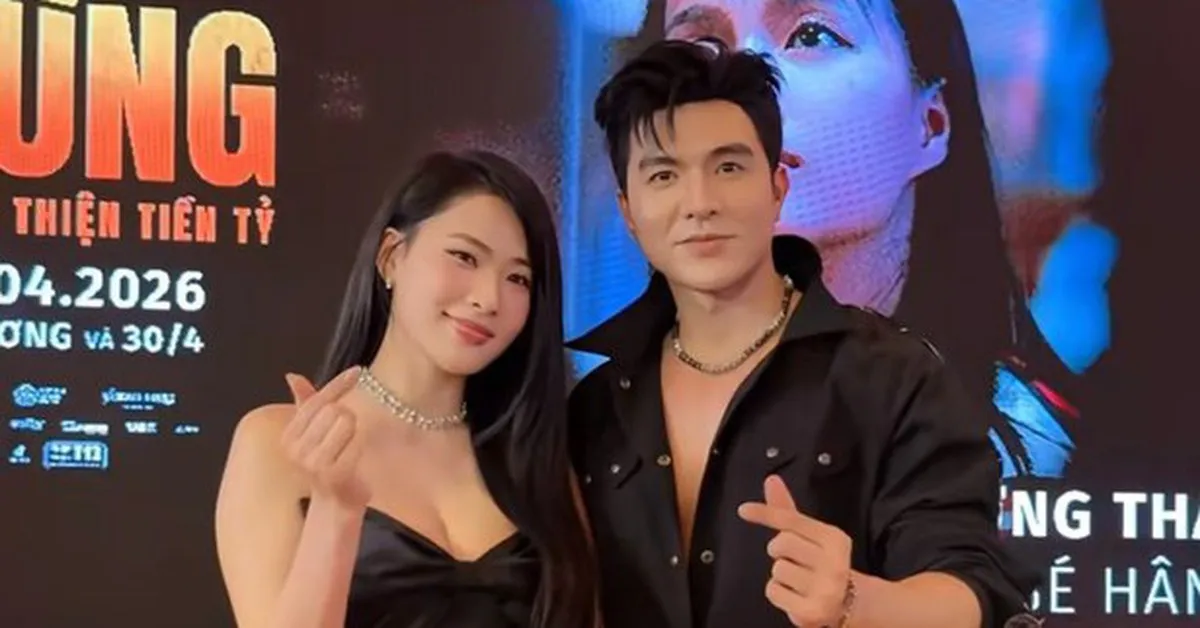 Phát hiện cặp sao Việt còn nợ cả nước một đám cưới ôm nhau cứng ngắc ở sự kiện: Đẹp đôi quá trời quá đất