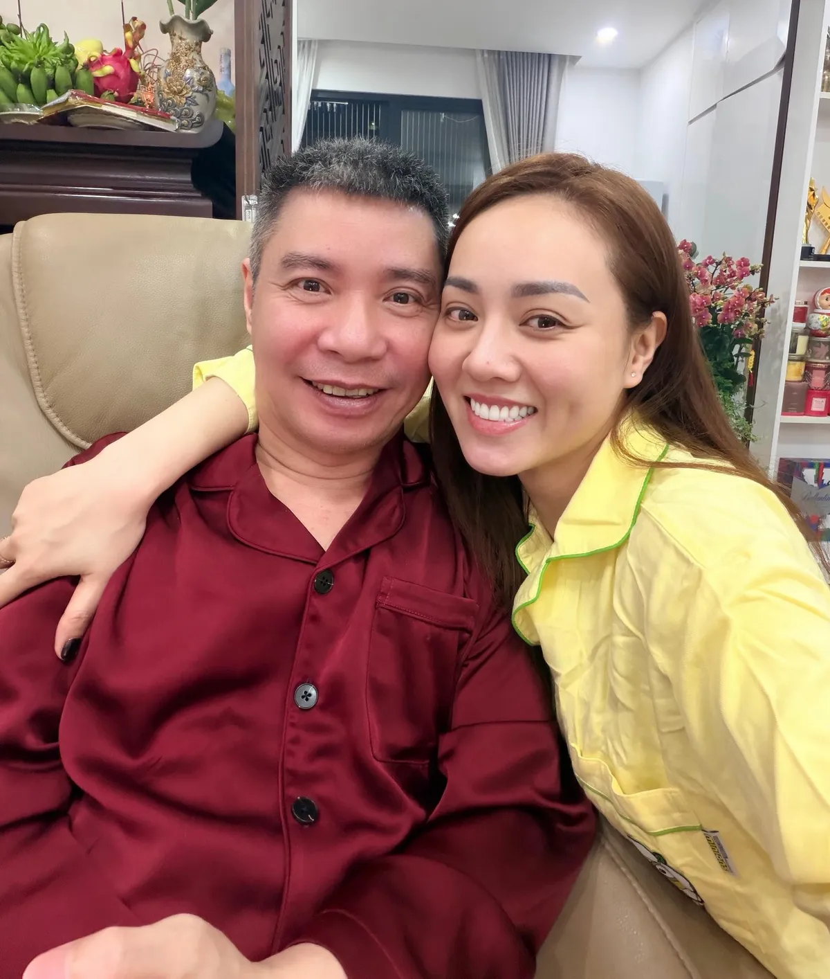 Đều đặn gắn link suốt 3 tháng, đây là số tiền vợ NS Công Lý kiếm được- Ảnh 3.