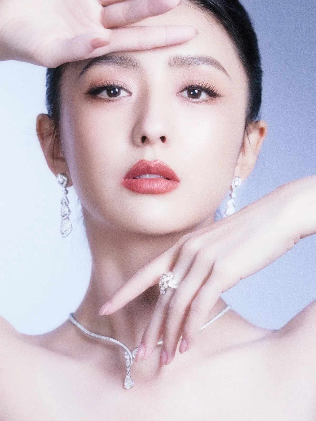 Mẹ đơn thân showbiz "cấm cả nước nói xấu mình": 1 phút xóa 1.000 bài "bóc phốt" gây choáng váng, ngày ly hôn tậu luôn biệt phủ 3.000m2 ăn mừng- Ảnh 2.