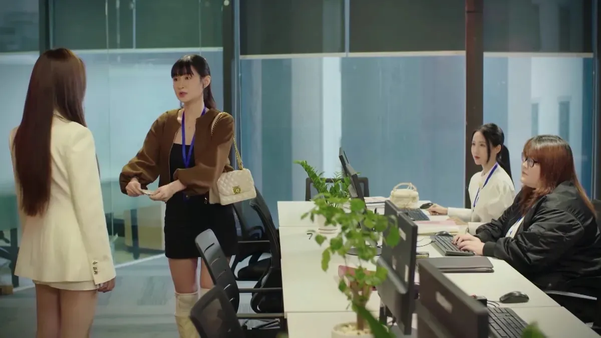 Hết chịu nổi cái nết của mỹ nhân Việt “mặt búng ra chữ đểu”: Ngựa non tưởng mình cáo già, đã tham lam còn trơ trẽn- Ảnh 3.