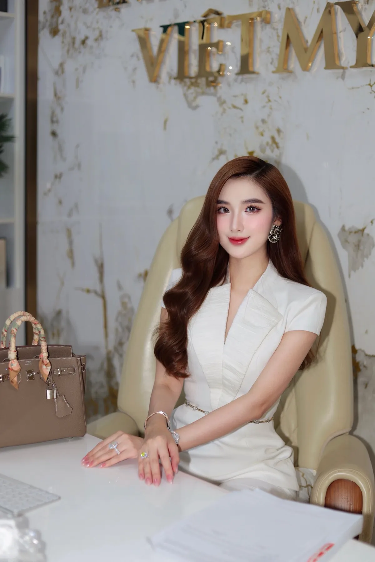 Mỹ nhân Việt vừa công khai có con trai 3 tuổi với bác sĩ thẩm mỹ nổi tiếng- Ảnh 6.