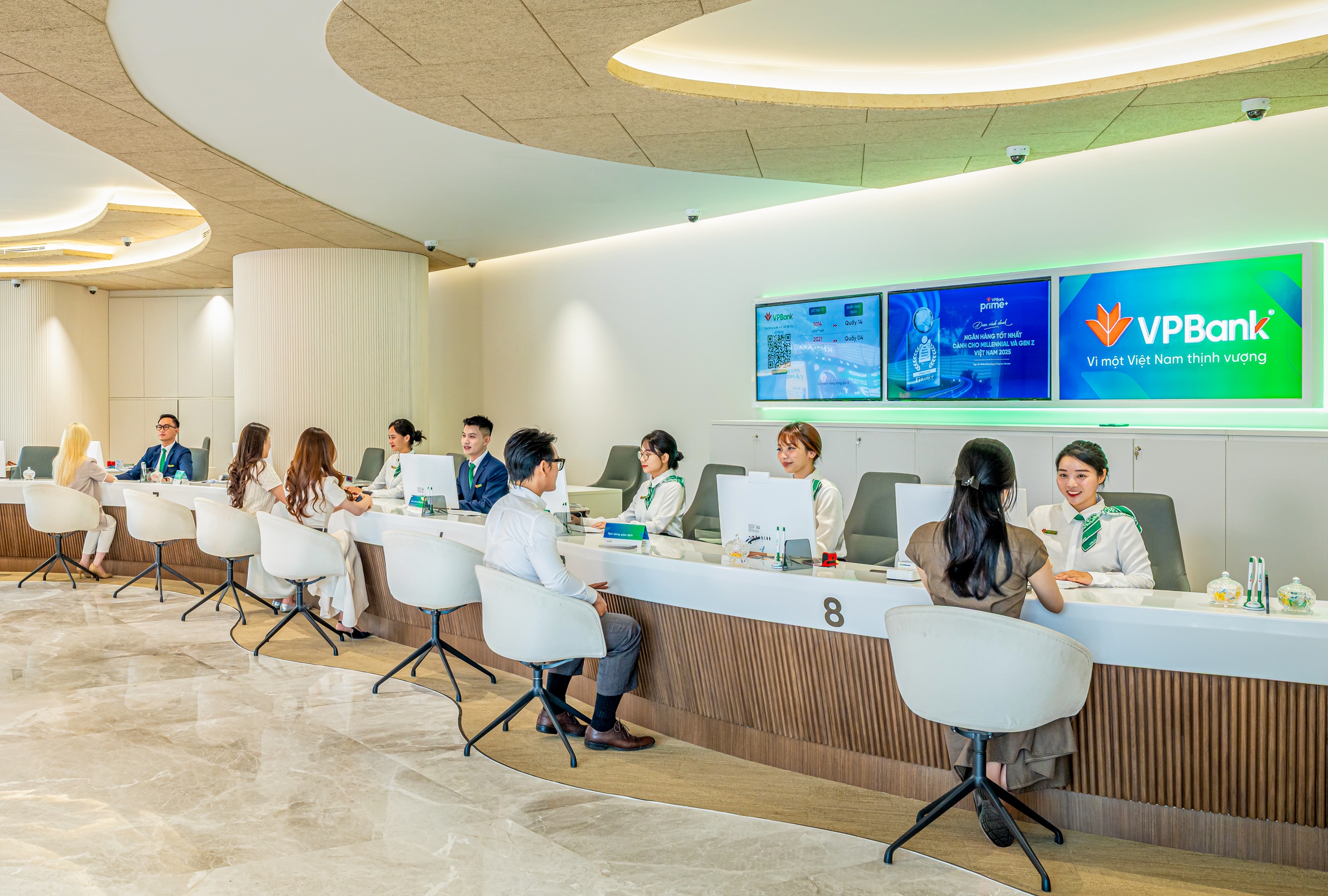 Ngân hàng báo lãi đậm các tháng đầu năm- Ảnh 1.