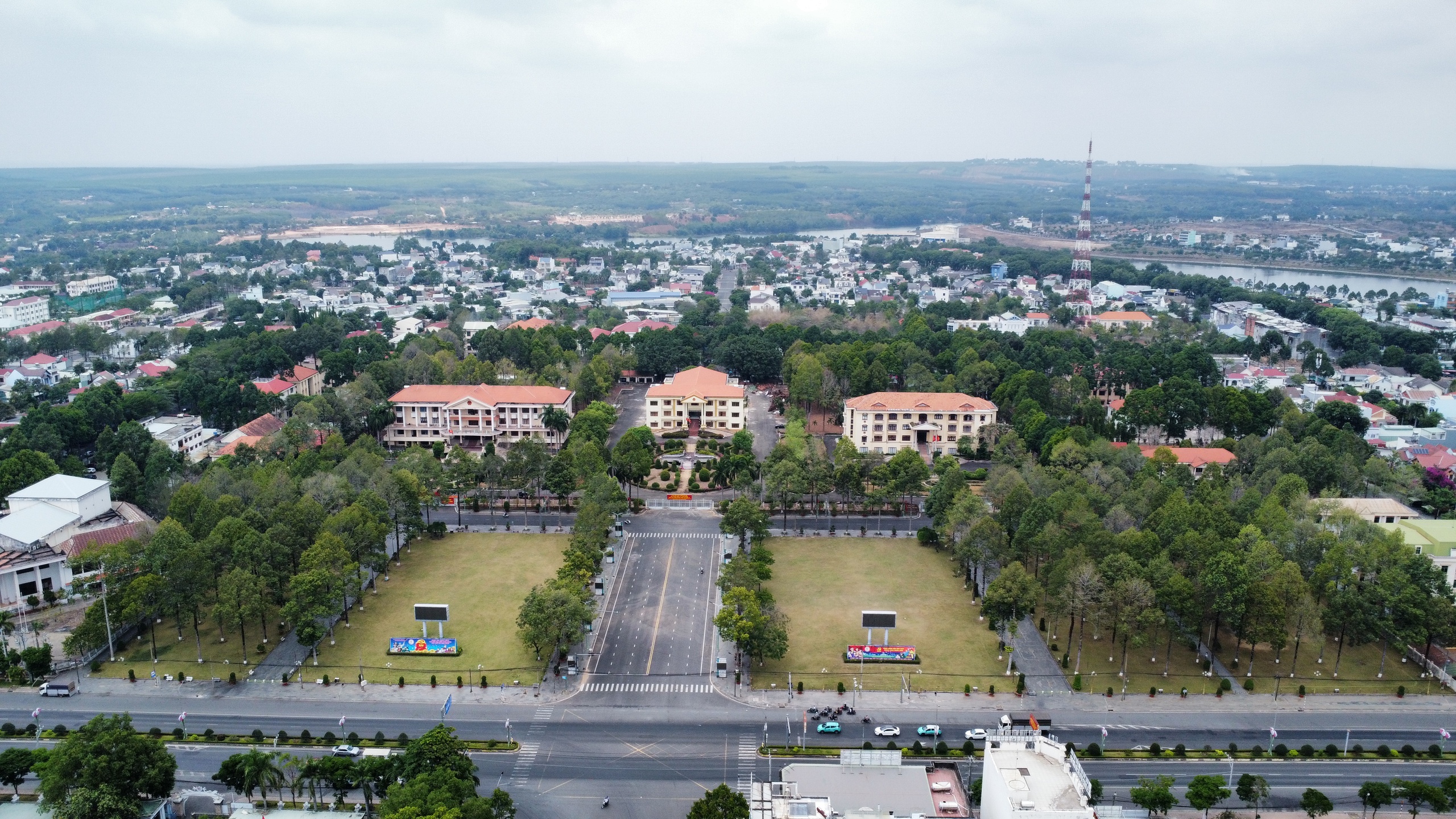 Các trụ sở ở Trung tâm hành chính tỉnh Bình Phước cũ được sử dụng ra sao? - Ảnh 1.