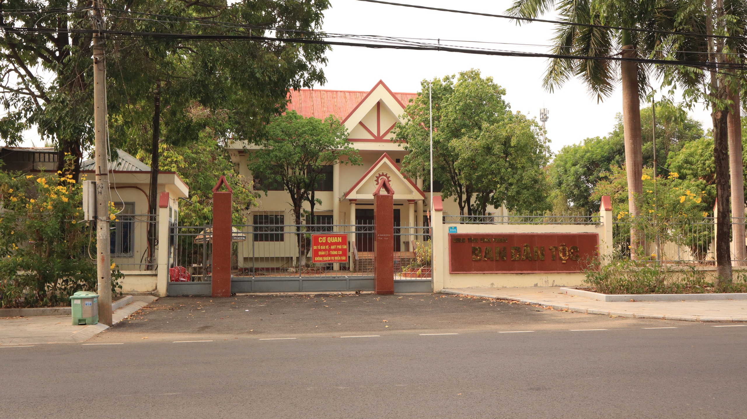 Các trụ sở ở Trung tâm hành chính tỉnh Bình Phước cũ được sử dụng ra sao? - Ảnh 3.