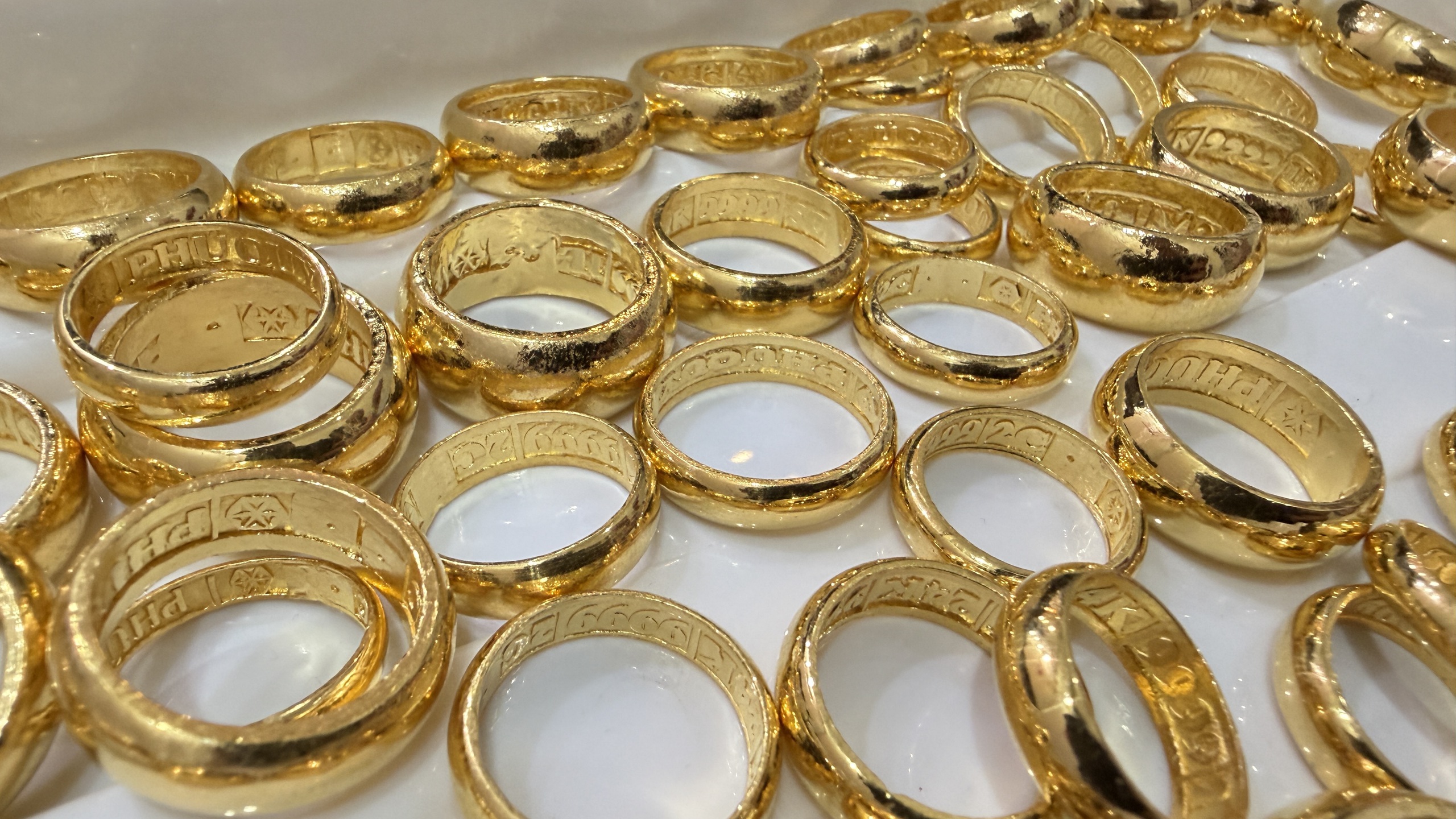 Giá vàng, giá bạc sáng 21.4 - Ảnh 2.