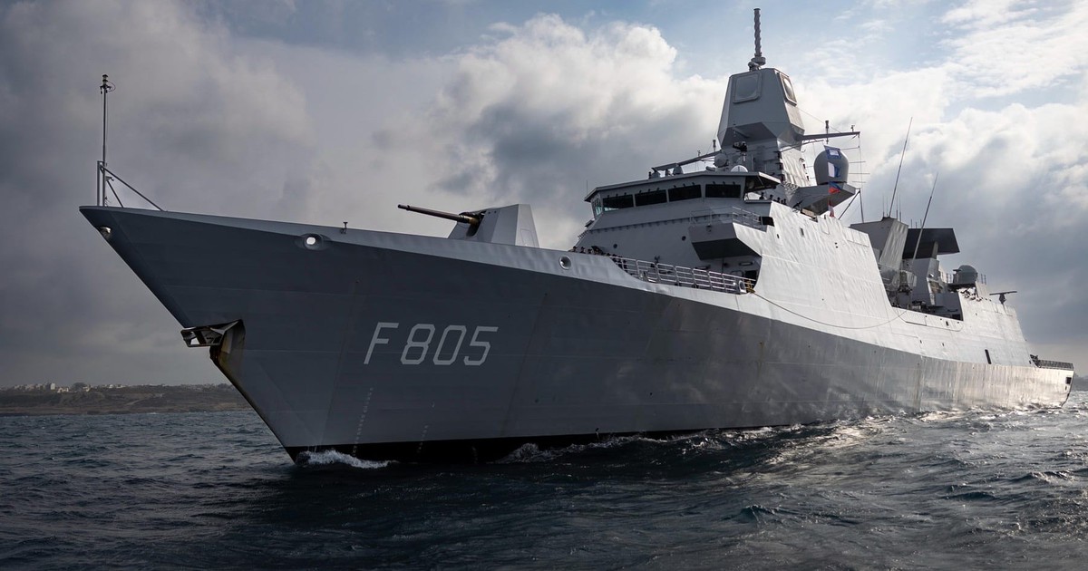 Chỉ tốn 5 USD định vị được chiến hạm theo tàu sân bay