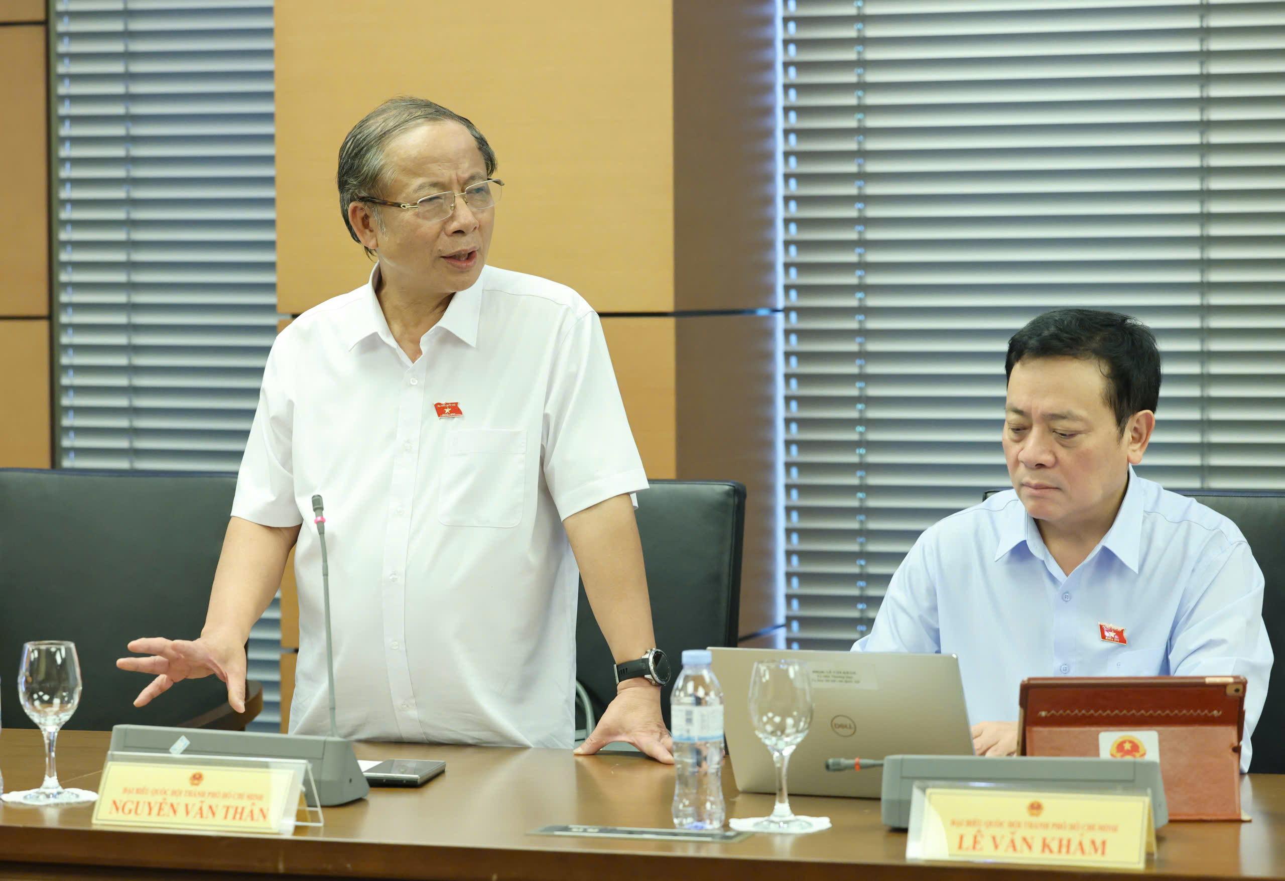 Đề xuất ngưỡng doanh thu chịu thuế hộ kinh doanh từ 1 - 3 tỉ đồng - Ảnh 1.