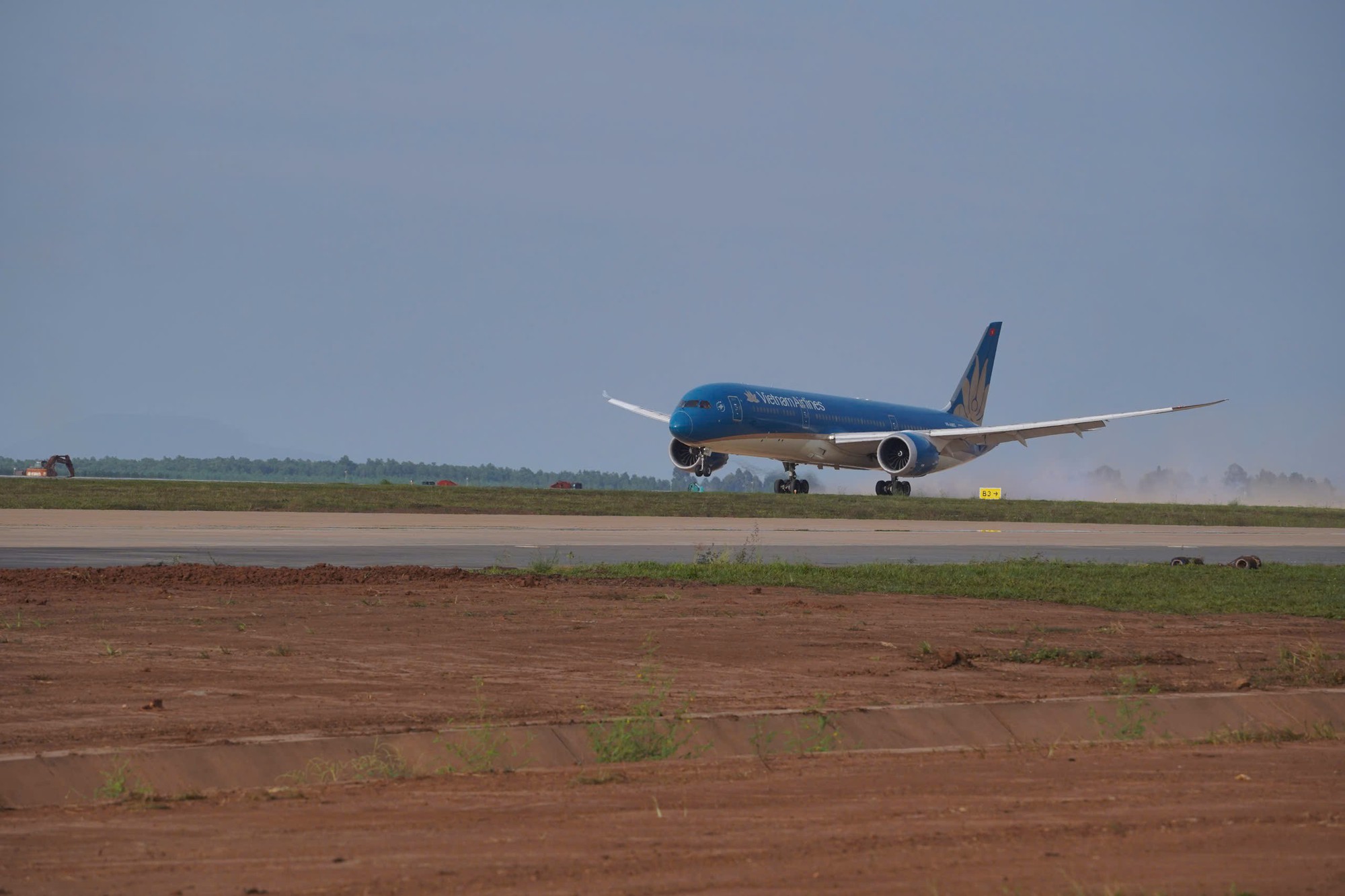 Sân bay Long Thành lo trễ hẹn vì thiếu trầm trọng từ nhân lực đến vật liệu- Ảnh 2.