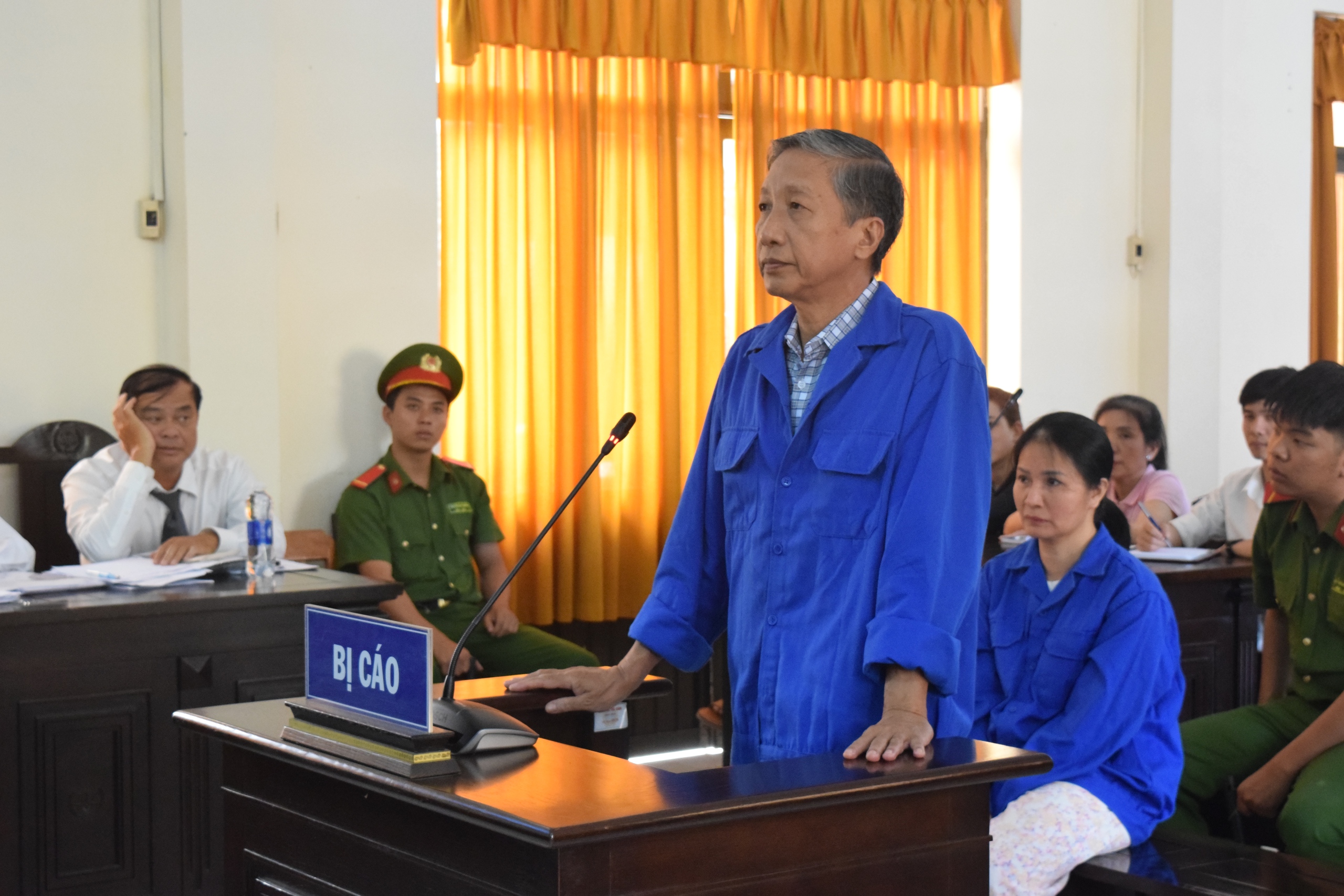 Cựu Trưởng Công an TP.Phú Quốc không thừa nhận cùng đồng phạm lừa đảo gần 68 tỉ- Ảnh 1.