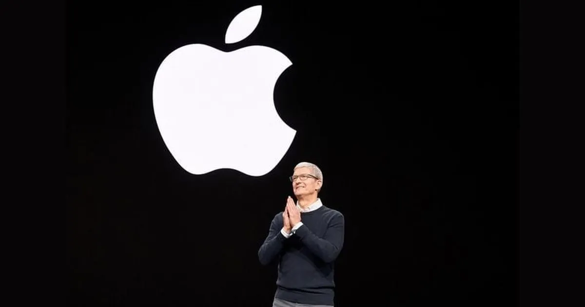 Ông Tim Cook sắp rời ghế CEO Apple, Tổng thống Trump và dàn tỉ phú nói gì?